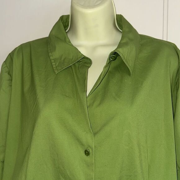 Ellen Tracy Green  3/4 Sleeve Button Down Cotton/Nylon/Spandex Shirt - Picture 3 of 12